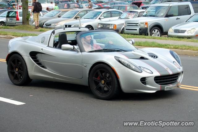 Lotus Elise spotted in Greenwich, Connecticut