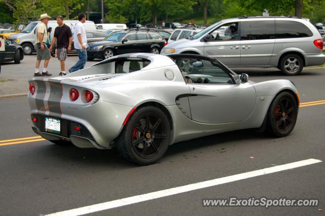 Lotus Elise spotted in Greenwich, Connecticut