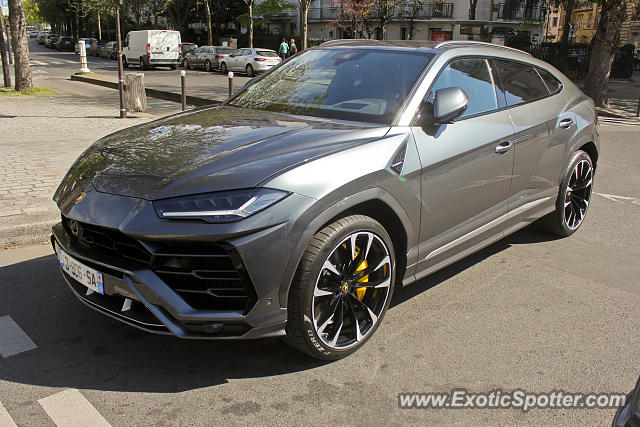 Lamborghini Urus spotted in Paris, France