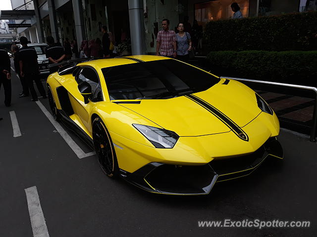 Lamborghini Aventador spotted in Jakarta, Indonesia