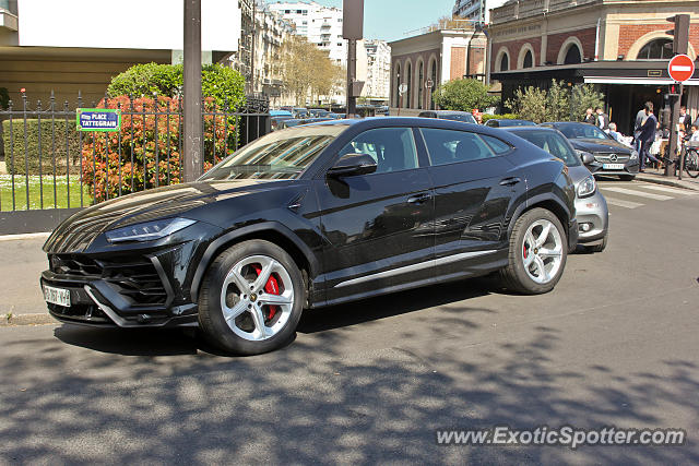 Lamborghini Urus spotted in Paris, France