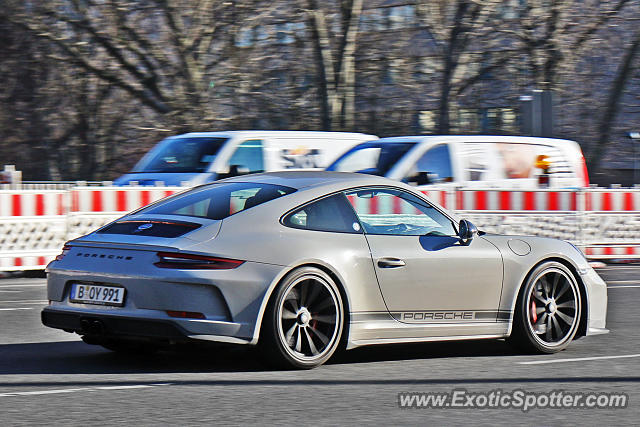 Porsche 911 GT3 spotted in Berlin, Germany