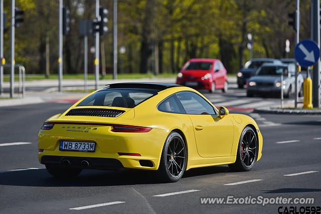 Porsche 911 spotted in Warsaw, Poland