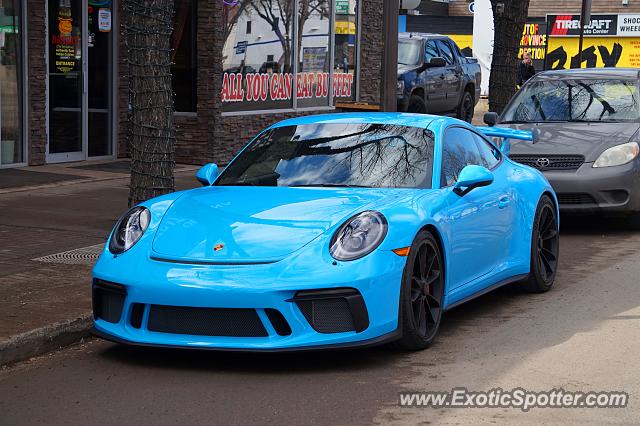 Porsche 911 GT3 spotted in Edmonton, Canada