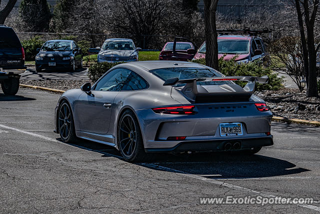 Porsche 911 GT3 spotted in Wayzta, Minnesota