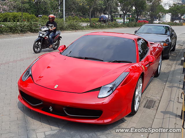 Ferrari 458 Italia spotted in Jakarta, Indonesia