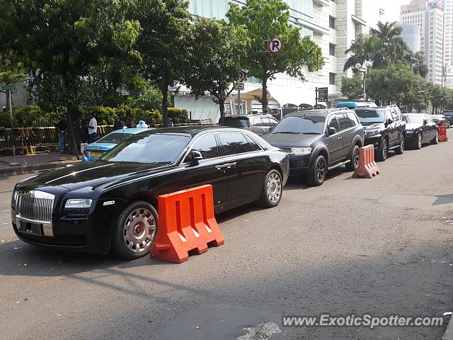 Rolls-Royce Ghost spotted in Jakarta, Indonesia