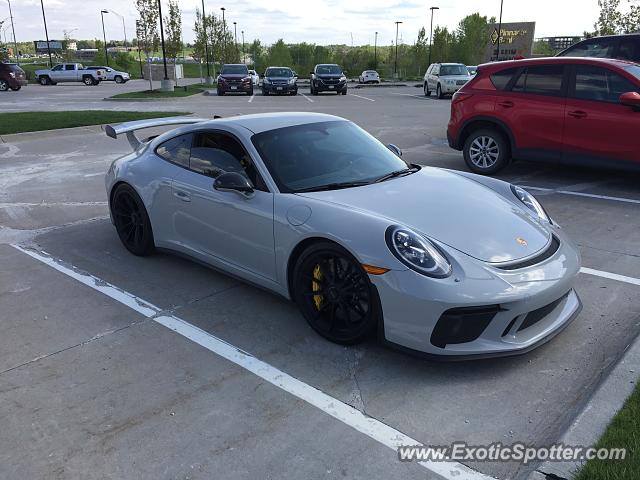 Porsche 911 GT3 spotted in Omaha, Nebraska