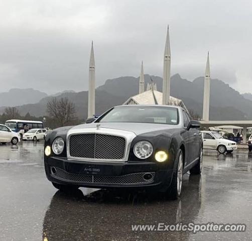 Bentley Mulsanne spotted in Islamabad, Pakistan