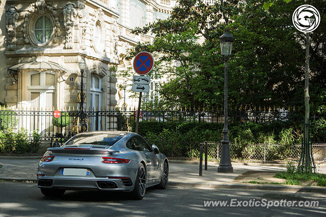 Porsche 911 Turbo spotted in Paris, France