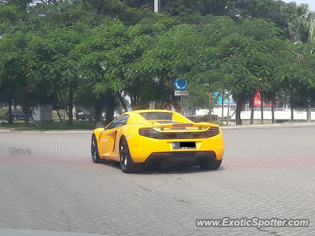 Mclaren MP4-12C spotted in Jakarta, Indonesia