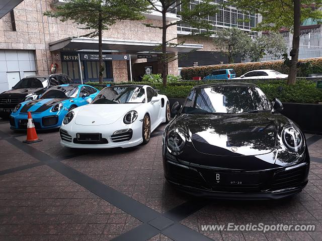 Porsche 911 Turbo spotted in Jakarta, Indonesia