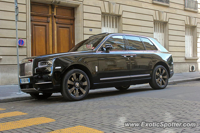 Rolls-Royce Cullinan spotted in Paris, France