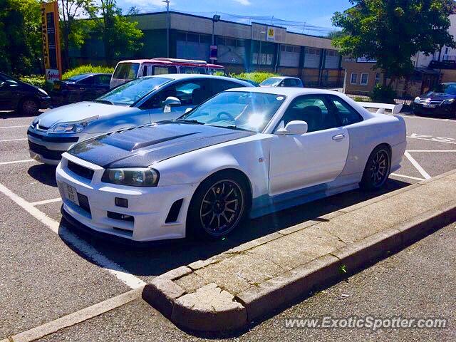 Nissan Skyline spotted in Somewhere, United Kingdom