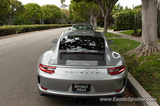 Porsche 911 GT3 spotted in Beverly Hills, California