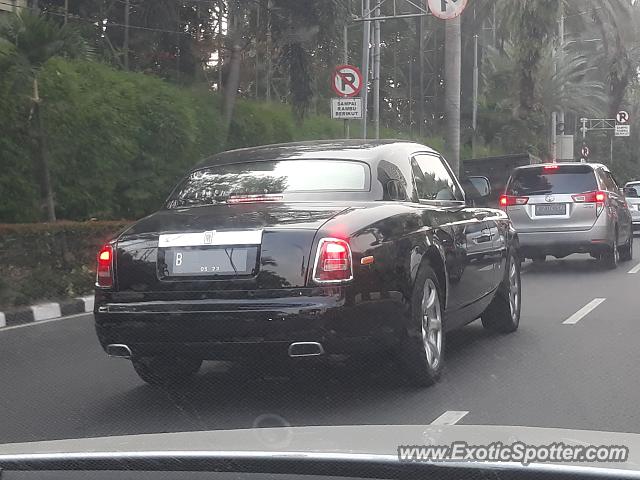 Rolls-Royce Phantom spotted in Jakarta, Indonesia