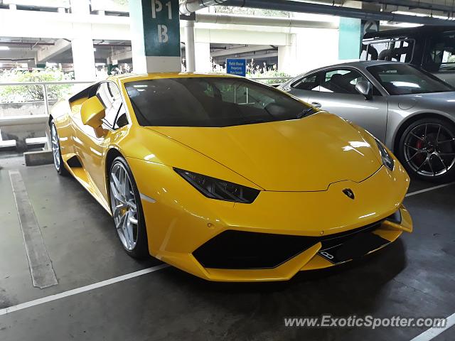 Lamborghini Huracan spotted in Jakarta, Indonesia