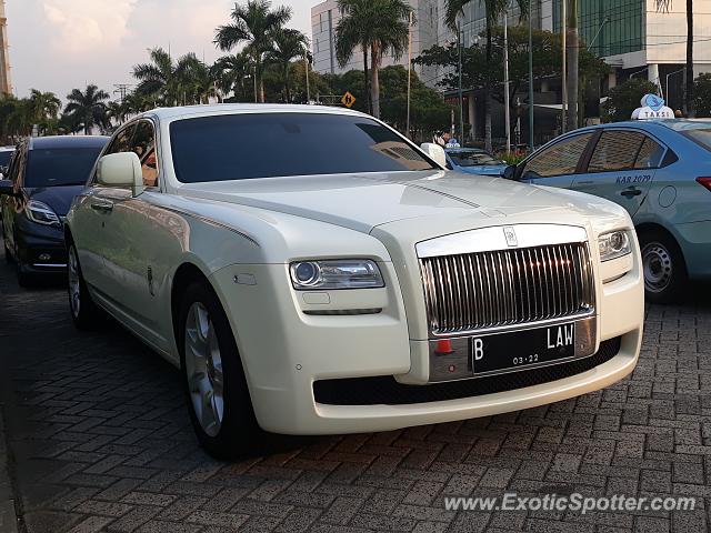 Rolls-Royce Ghost spotted in Jakarta, Indonesia