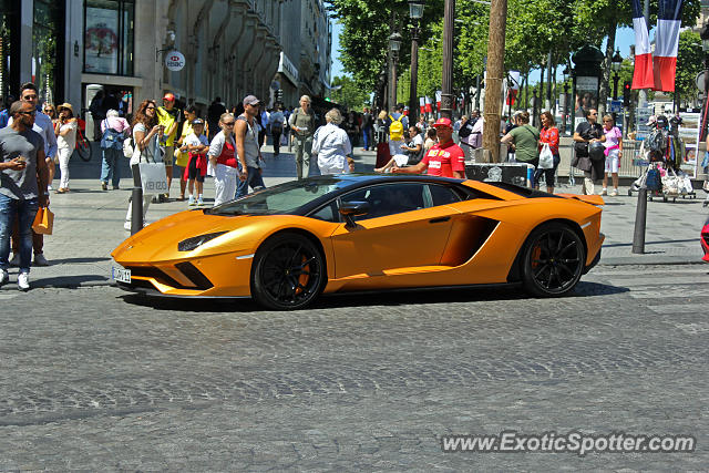 Lamborghini Aventador spotted in Paris, France