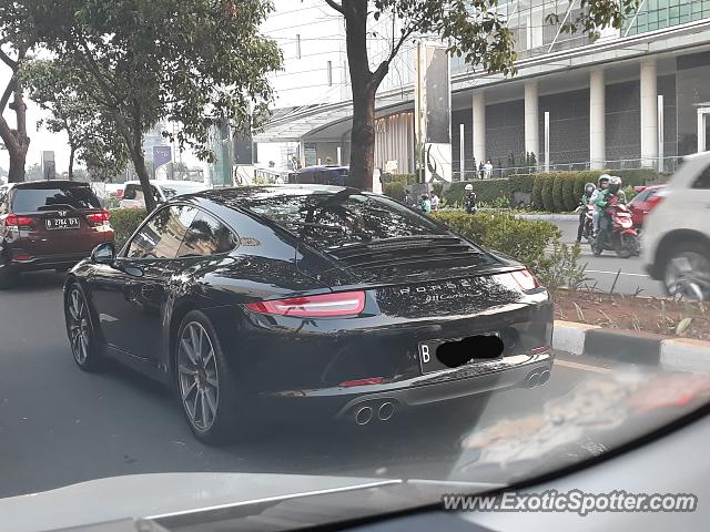 Porsche 911 spotted in Jakarta, Indonesia