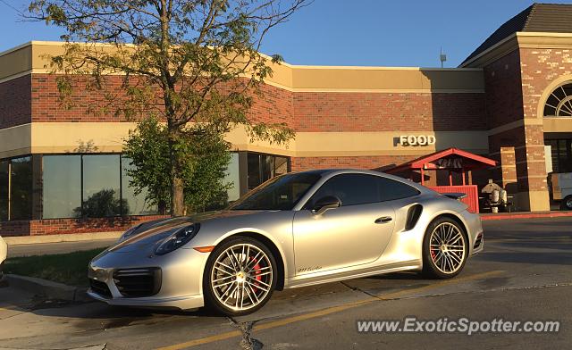 Porsche 911 Turbo spotted in Lincoln, Nebraska