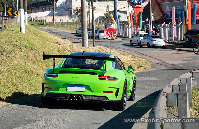 Porsche 911 GT3 spotted in Curitiba, PR, Brazil