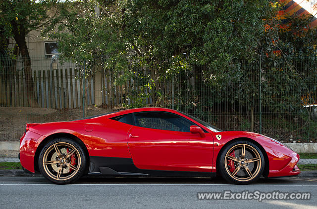 Ferrari 458 Italia spotted in Curitiba, PR, Brazil