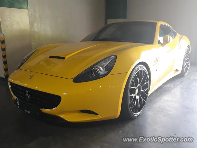 Ferrari California spotted in Jakarta, Indonesia