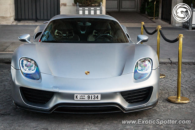 Porsche 918 Spyder spotted in Paris, France