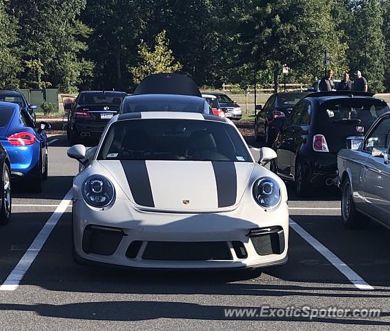 Porsche 911 GT3 spotted in Arlington, Virginia