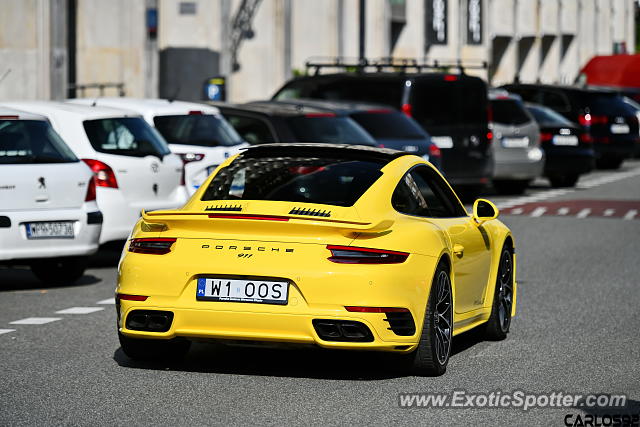 Porsche 911 Turbo spotted in Warsaw, Poland