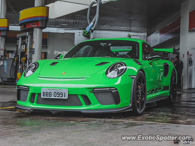 Porsche 911 GT3 spotted in São Paulo, Brazil