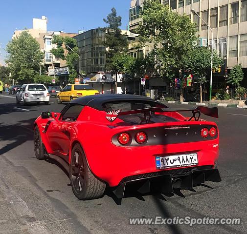 Lotus Elise spotted in Tehran, Iran