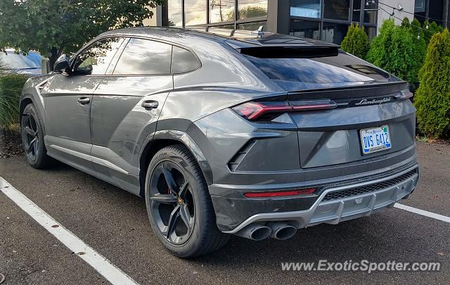 Lamborghini Urus spotted in Birmingham, Michigan