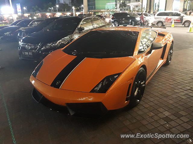 Lamborghini Gallardo spotted in Jakarta, Indonesia