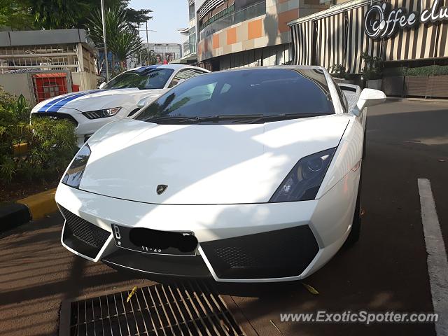 Lamborghini Gallardo spotted in Jakarta, Indonesia