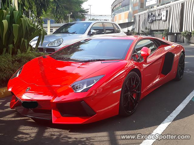 Lamborghini Aventador spotted in Jakarta, Indonesia