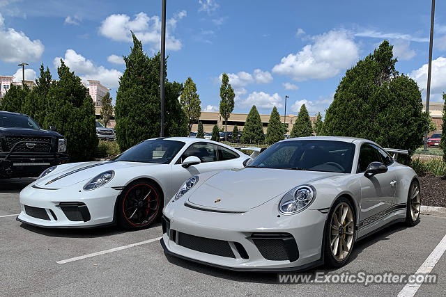 Porsche 911 GT3 spotted in Overland Park, Kansas