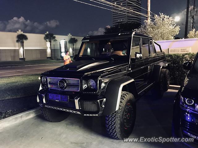 Mercedes 6x6 spotted in Houston, Texas