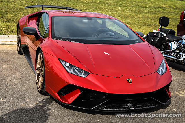 Lamborghini Huracan spotted in Medina, Minnesota