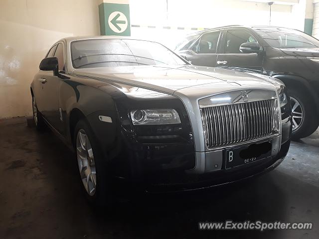 Rolls-Royce Ghost spotted in Jakarta, Indonesia