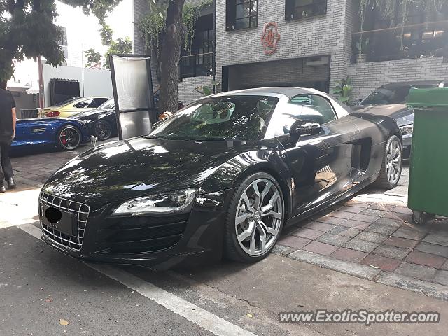 Audi R8 spotted in Jakarta, Indonesia