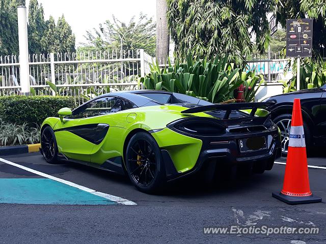 Mclaren 600LT spotted in Jakarta, Indonesia