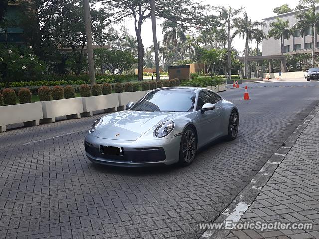 Porsche 911 spotted in Jakarta, Indonesia