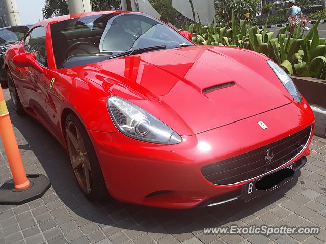 Ferrari California spotted in Jakarta, Indonesia