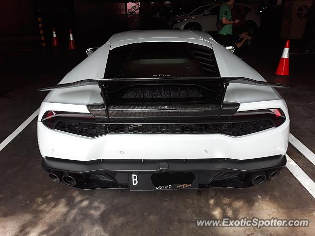 Lamborghini Huracan spotted in Jakarta, Indonesia