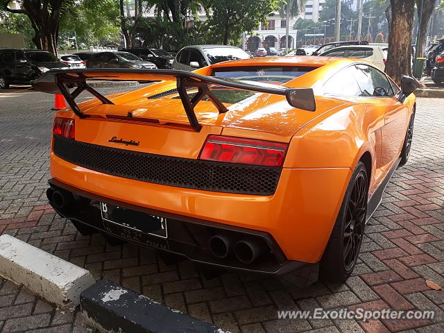 Lamborghini Gallardo spotted in Jakarta, Indonesia