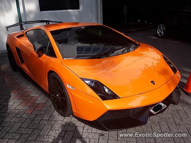 Lamborghini Gallardo spotted in Jakarta, Indonesia