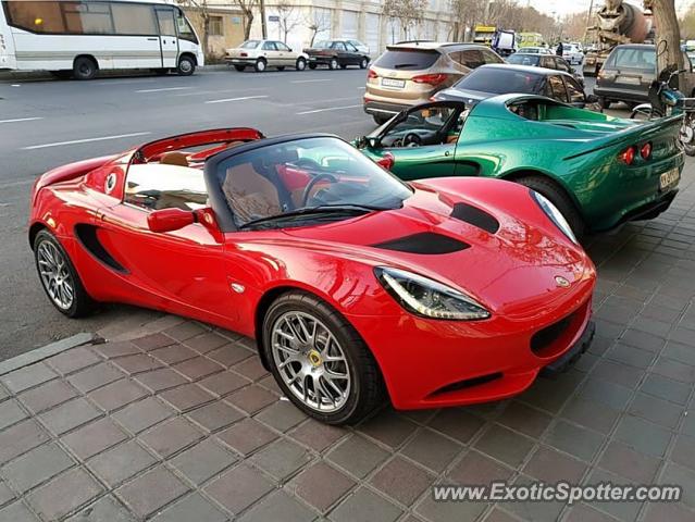 Lotus Elise spotted in Tehran, Iran