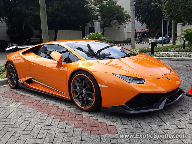 Lamborghini Huracan spotted in Jakarta, Indonesia